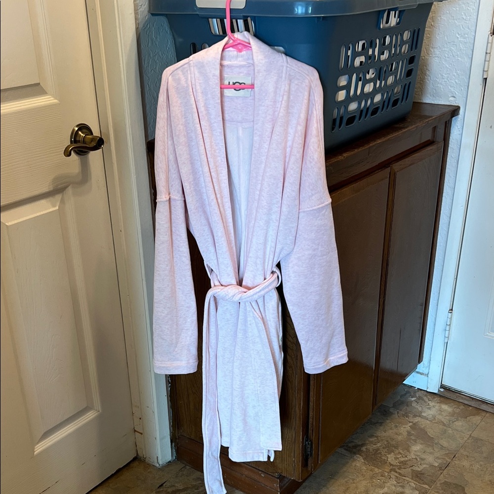 UGG Pink Belted Robe in XS